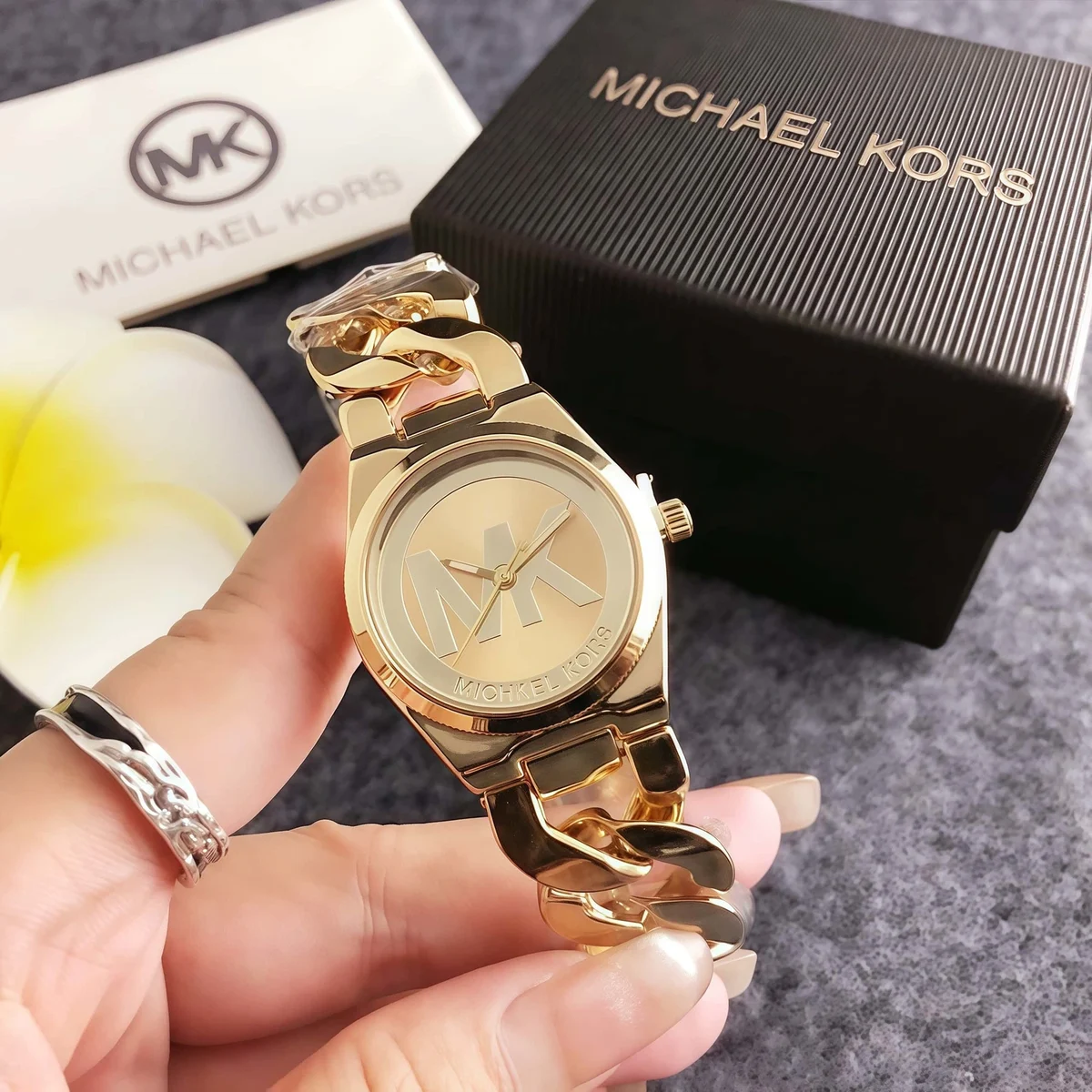 K8592ZM watch · FSD