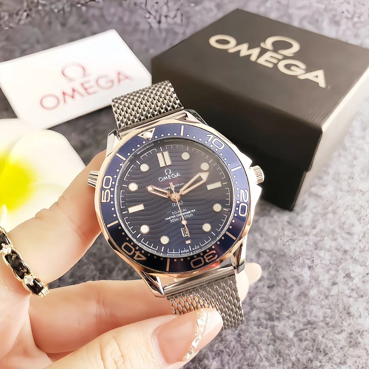 OM3452W watch · FSD