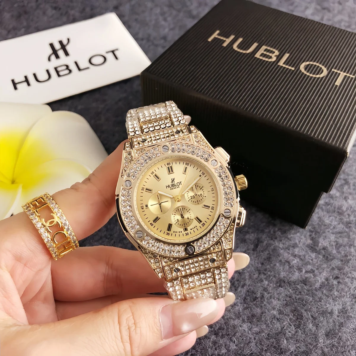 UB1551T watch · FSD