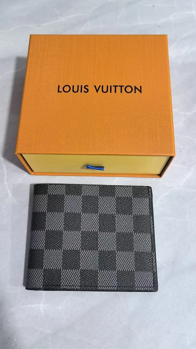 Cartera Louis Vuitton plegable de cuadros grises · QW6