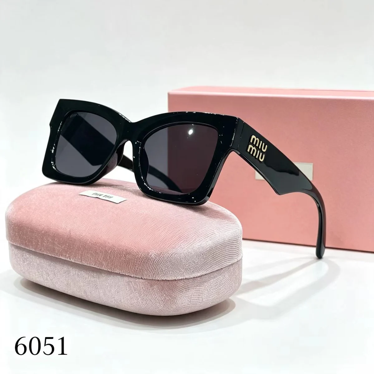 Sunglasses 6051 · A57