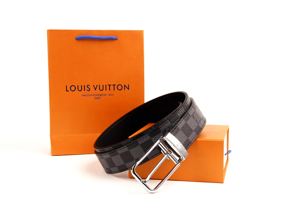 Louis Vuitton Conjunto de cinturón 2820 · CKS