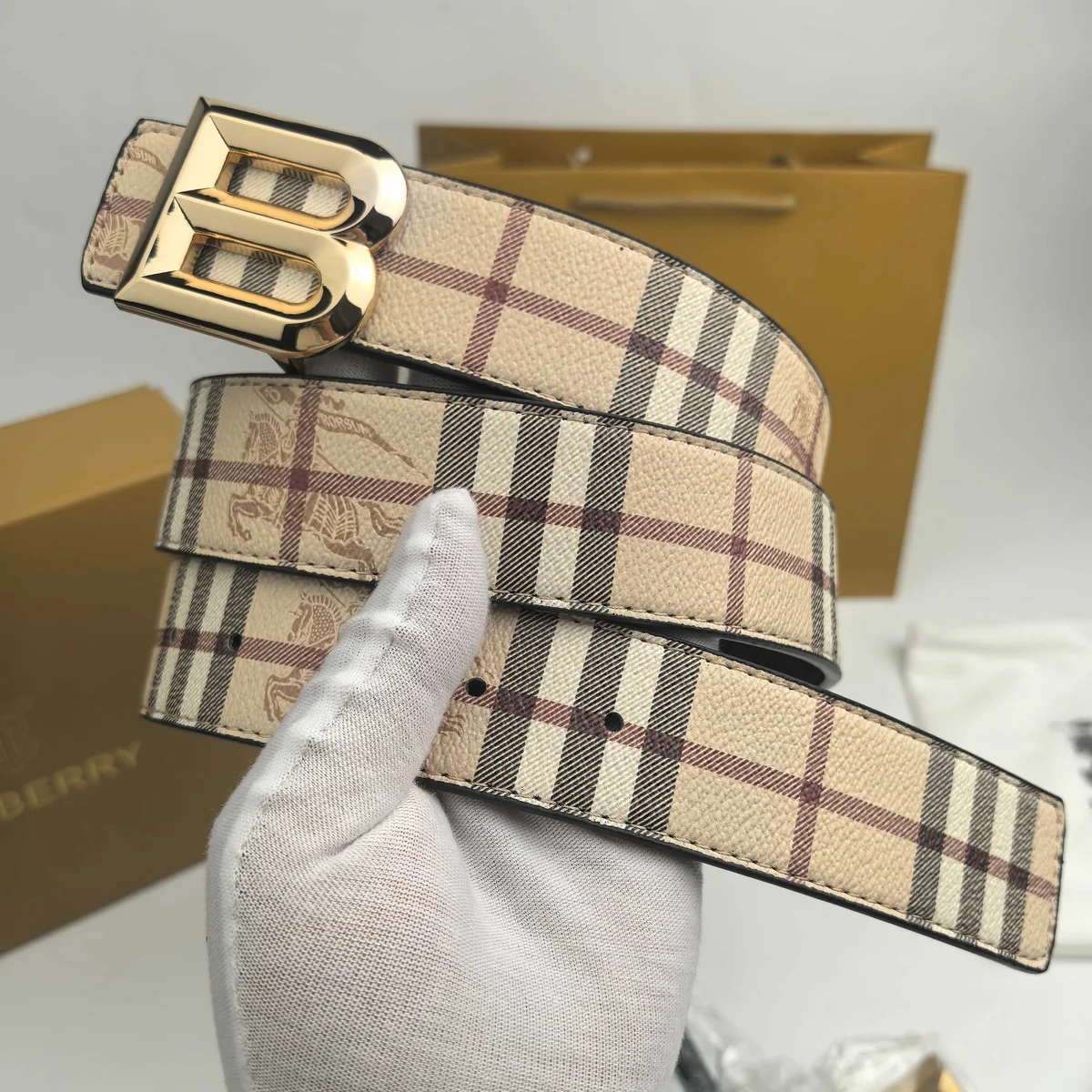 Burberry Belt gift set 36423 · CKS
