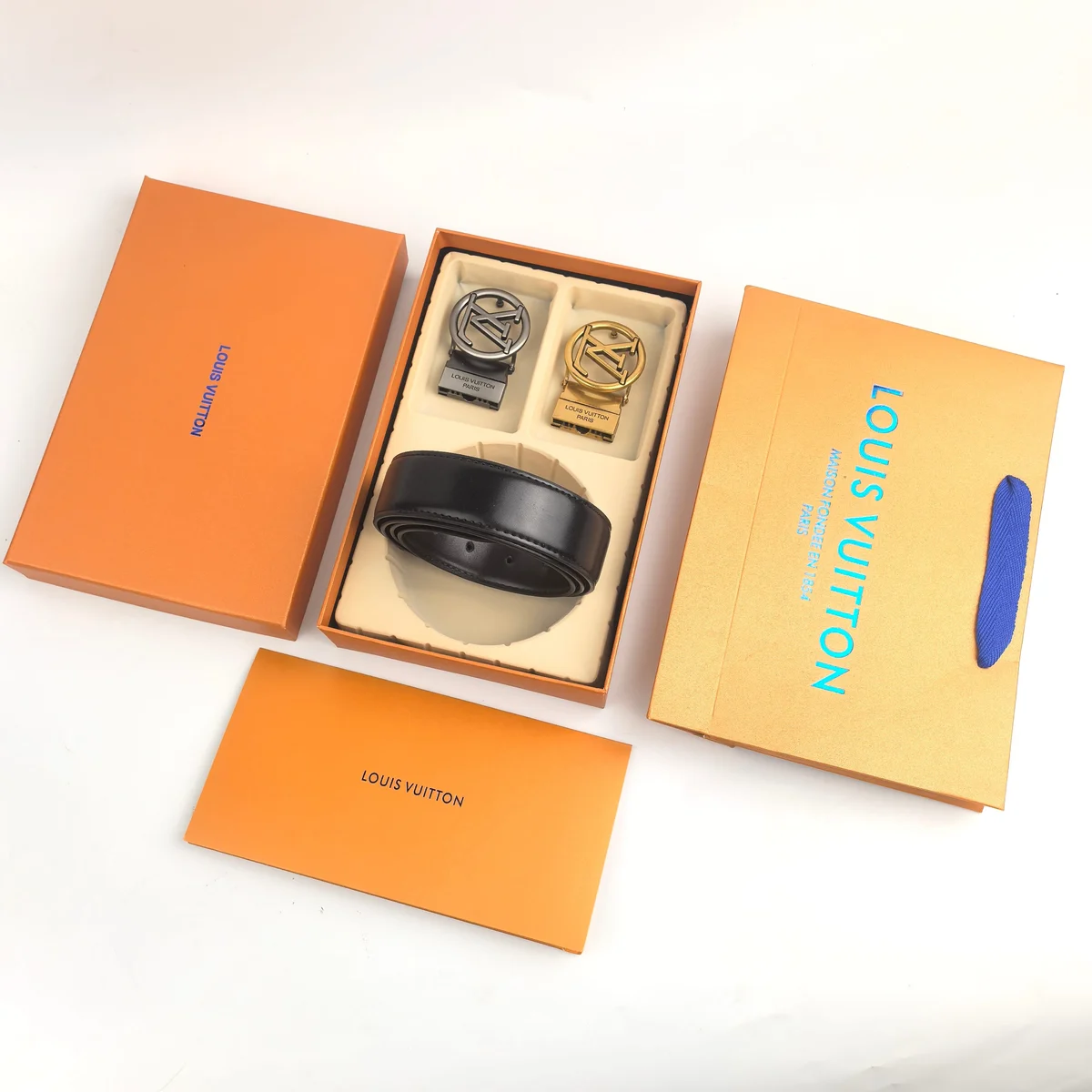 Louis Vuitton Conjunto de cinturón 35832 · CKS