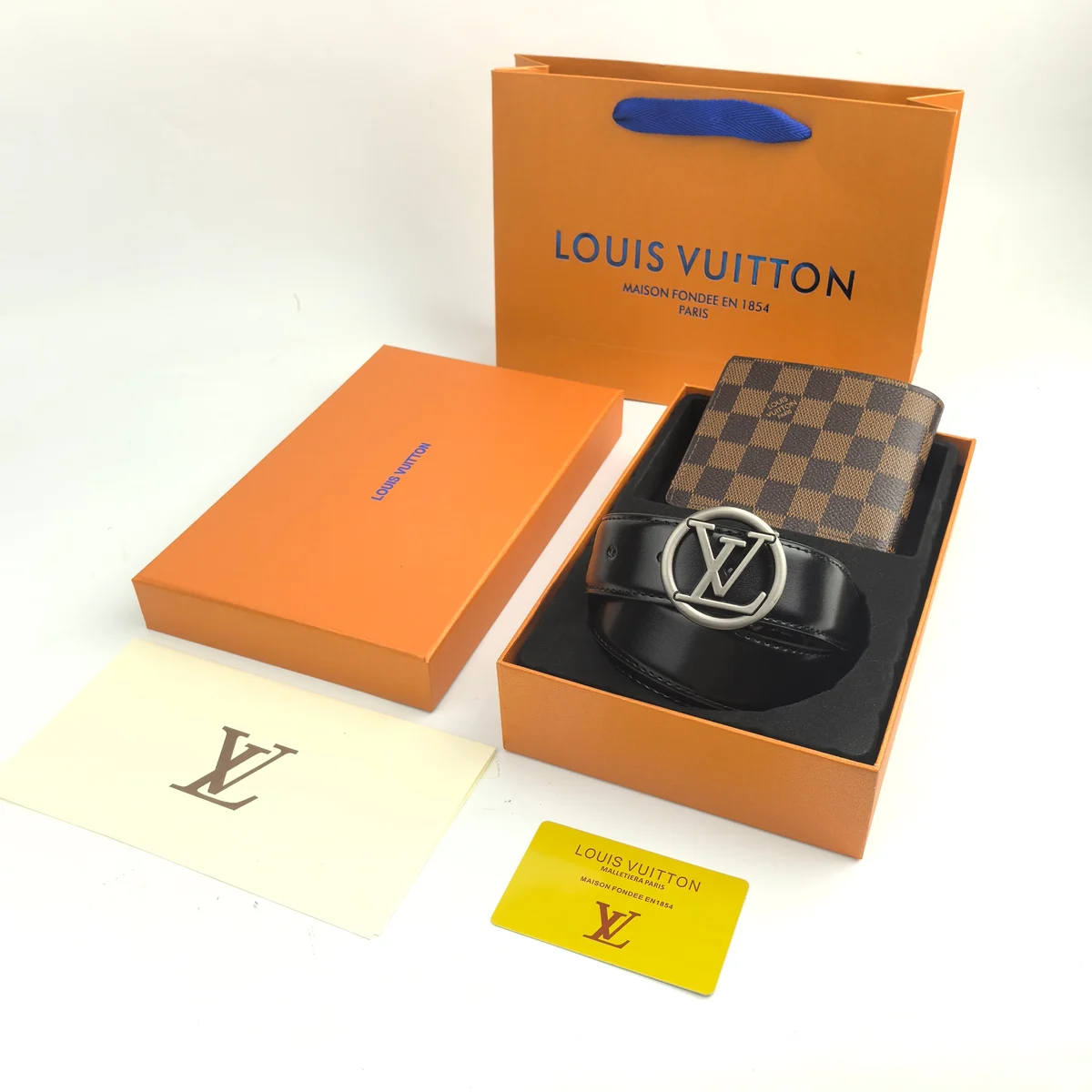 Louis Vuitton Conjunto de cinturón 36035 · CKS
