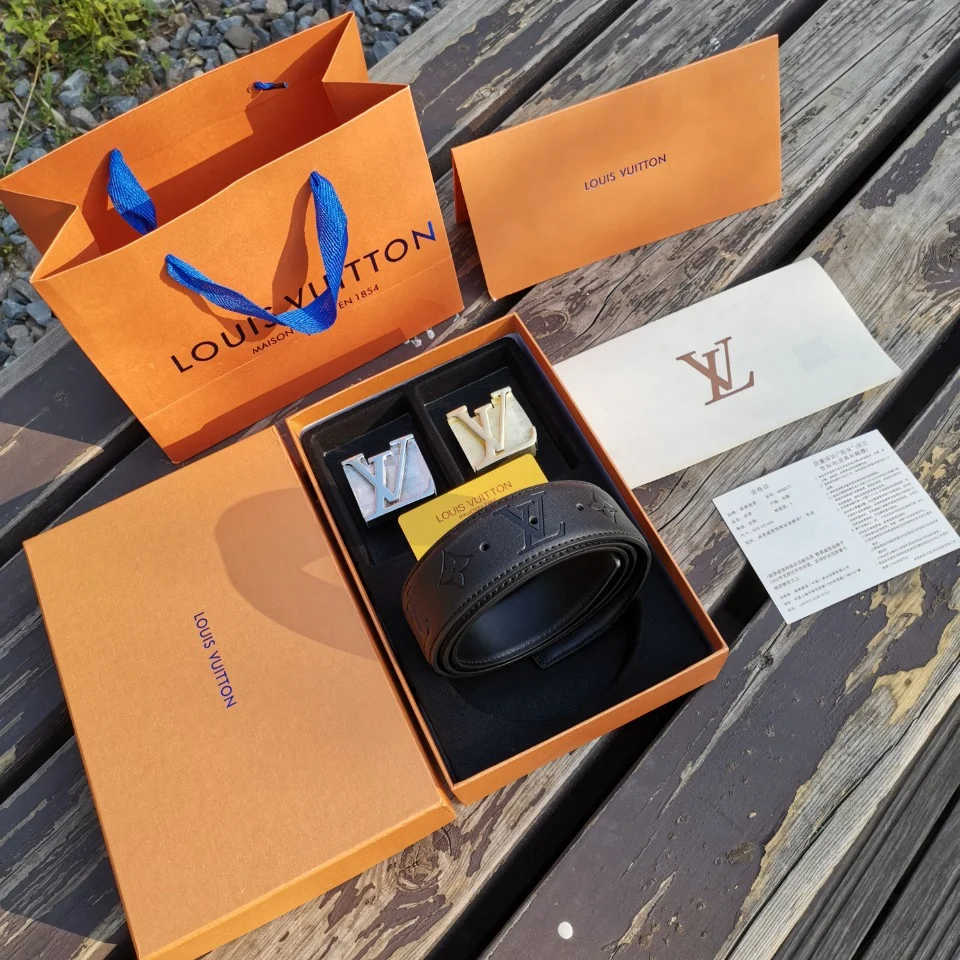 Louis Vuitton Belt gift set AC47E40A · CKS