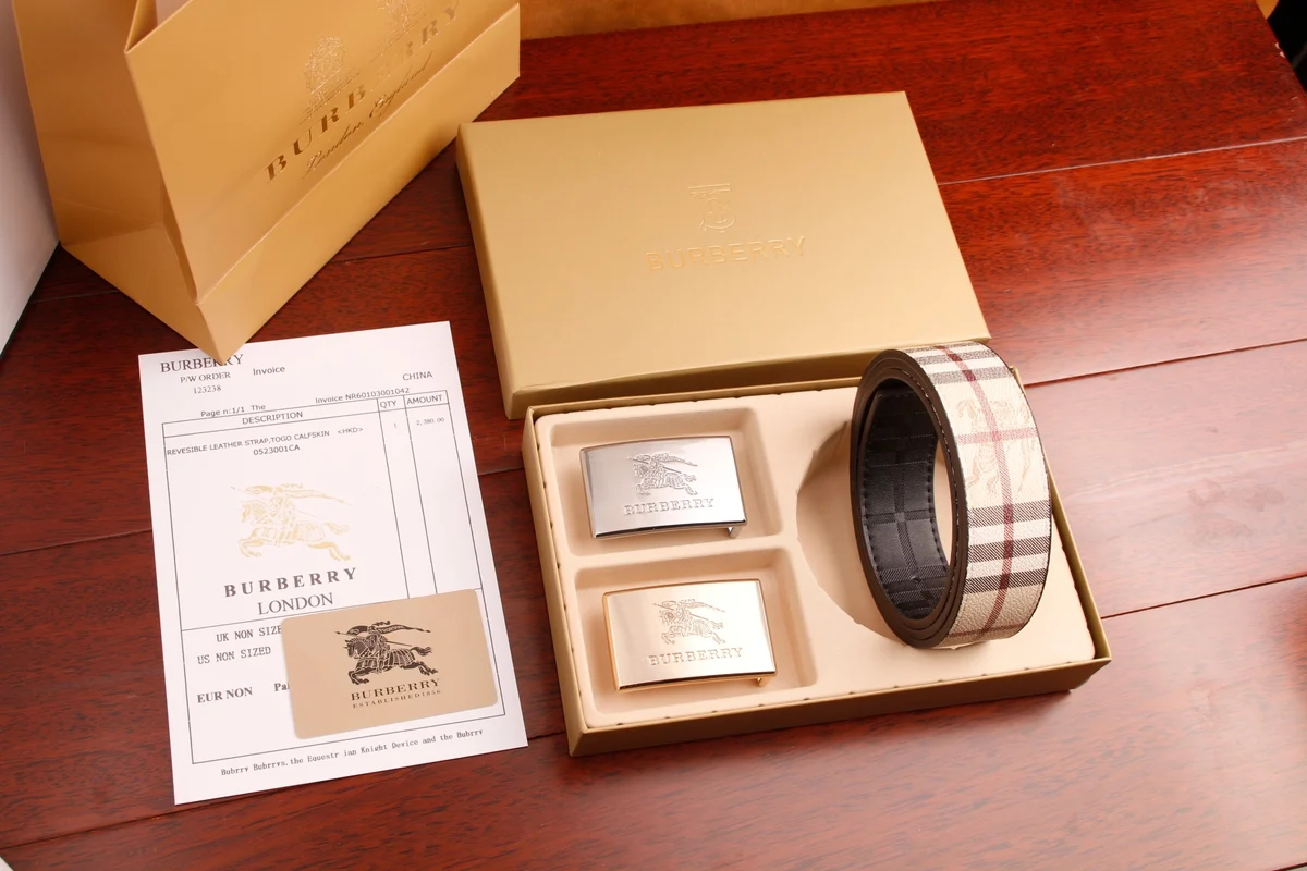 Burberry Conjunto de cinturón 7831 · CKS