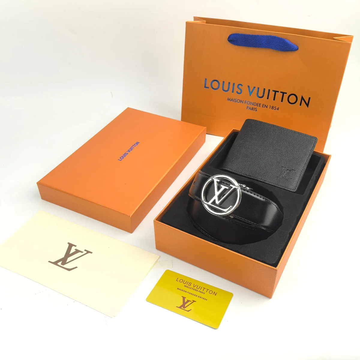 Louis Vuitton Conjunto de cinturón 36135 · CKS