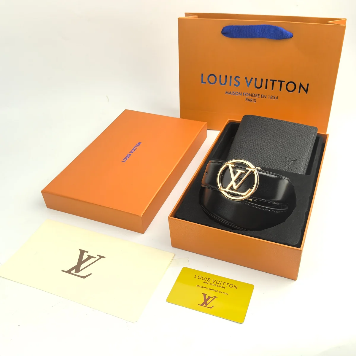 Louis Vuitton Conjunto de cinturón 36235 · CKS