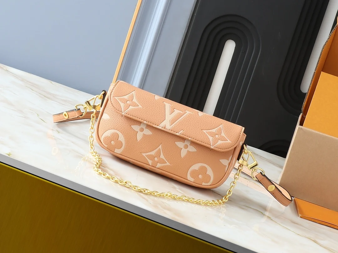 Bag M15758 / M82210 / M82154 · RUN