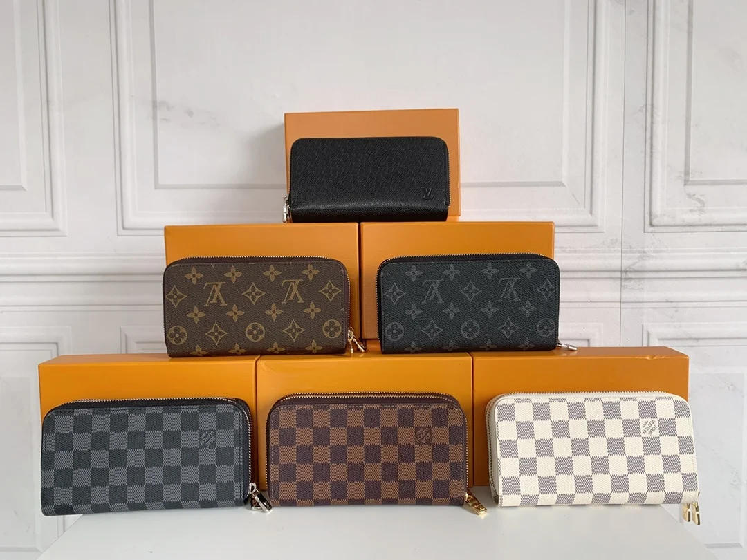 Wallet M61723 · RUN