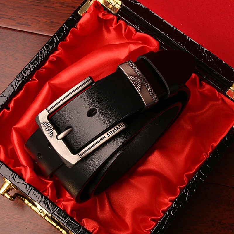 Cinturón Armani con hebilla grabada de pasador · CKS