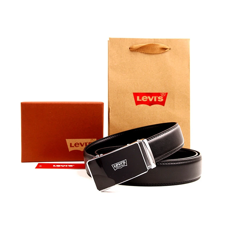 Cinturón Levi's con hebilla de placa · CKS