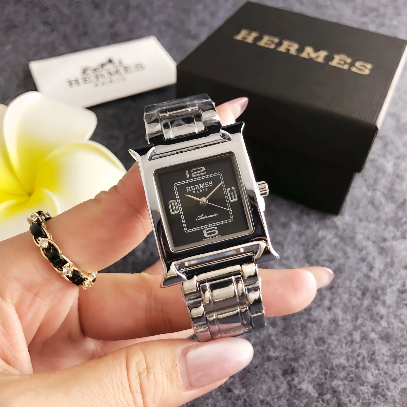 HER2818SZ watch · FSD
