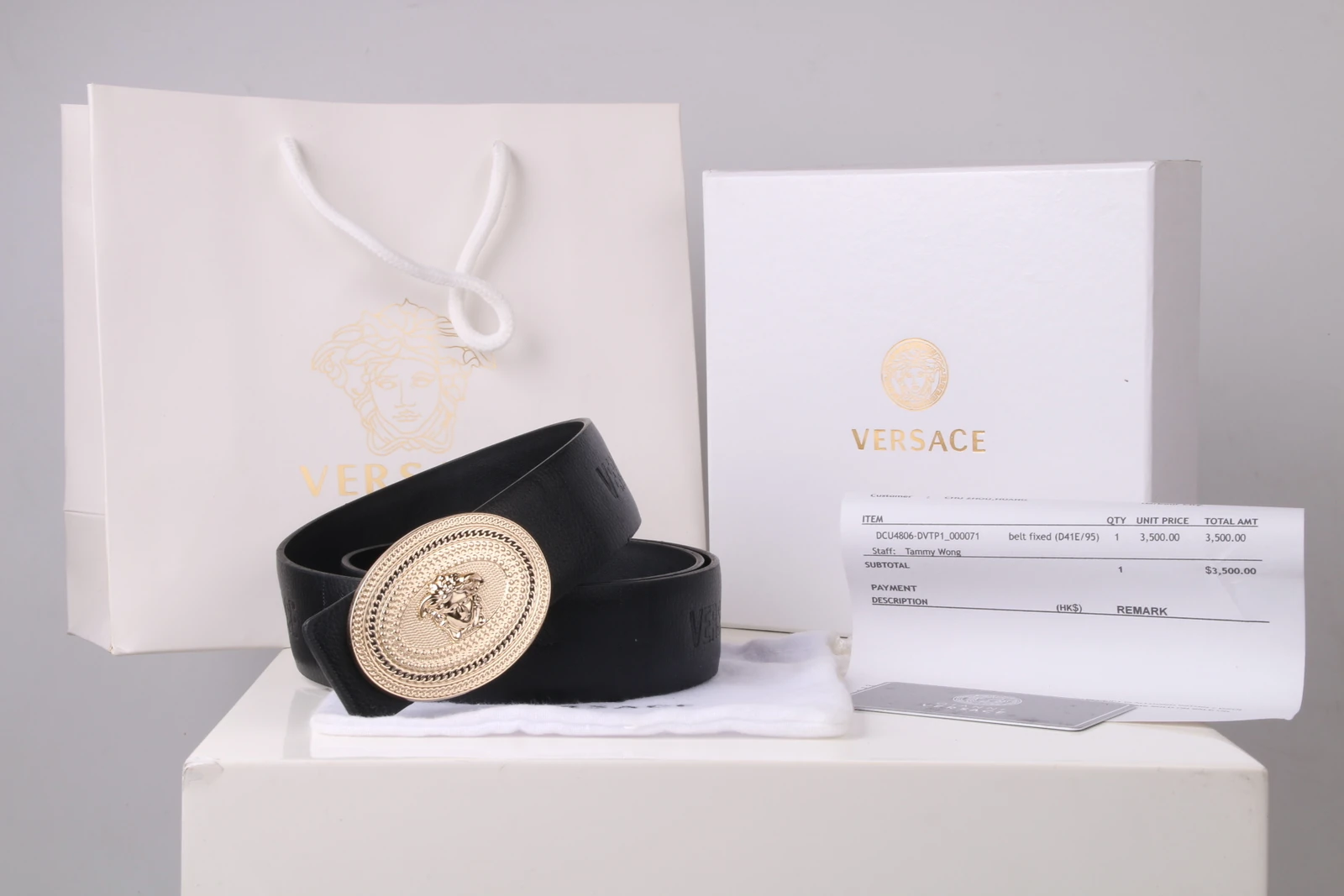 Cinturón Versace con medallón ovalado Medusa y borde de cadena · CKS