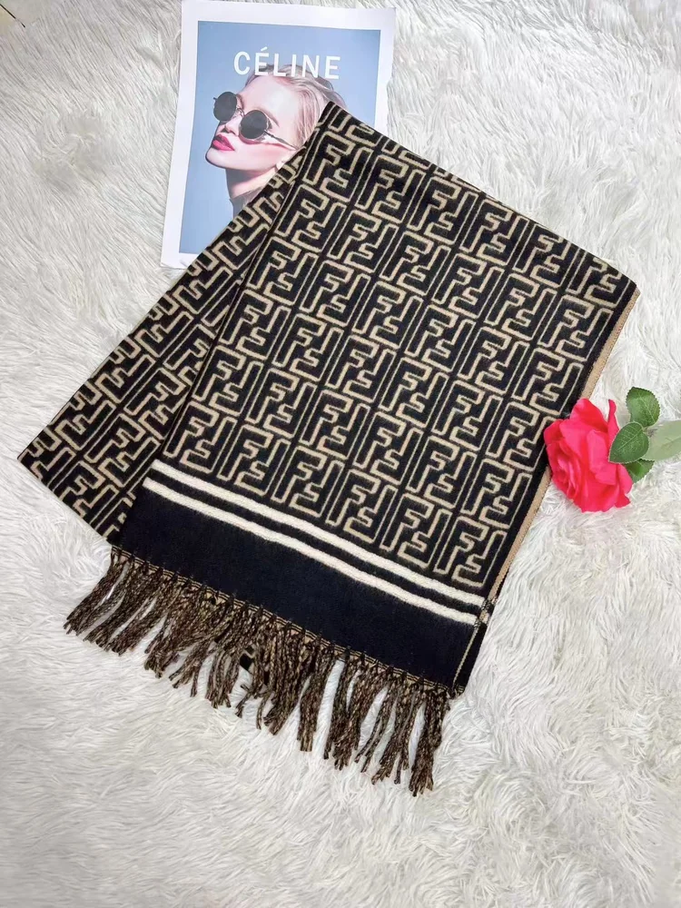 Fendi FF patterned fringed scarf · QW8