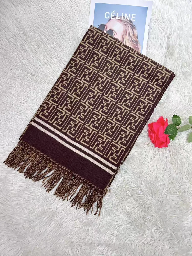 Fendi bufanda con motivo FF y flecos · 16 · QW8